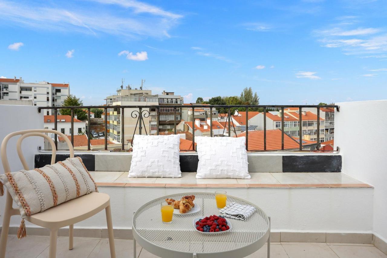 Sunny 2 Bedroom Apartment In Almada - Balconies With River View Eksteriør billede
